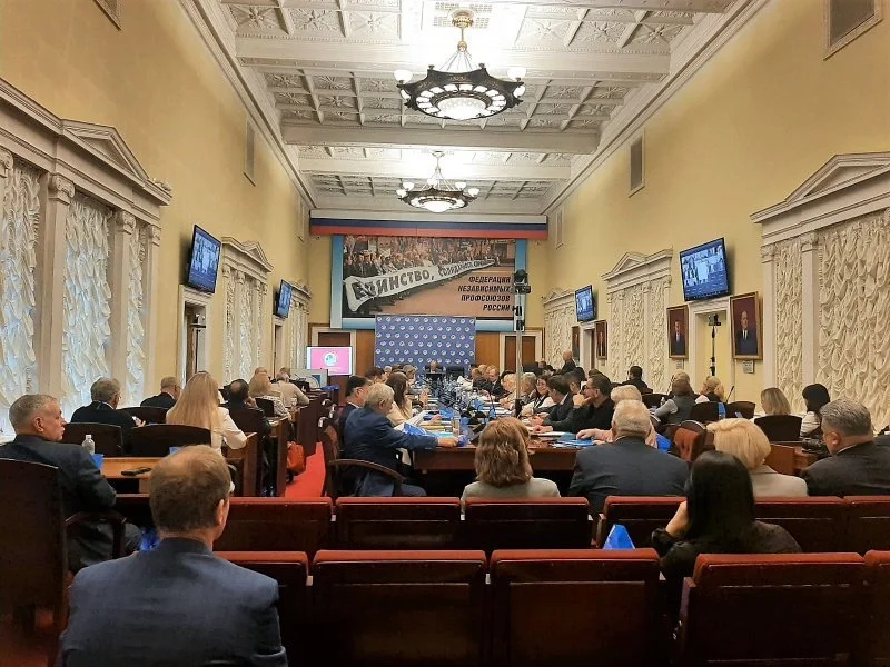 На службе у человека труда: профсоюзы определили задачи по защите интересов работников стройкомплекса