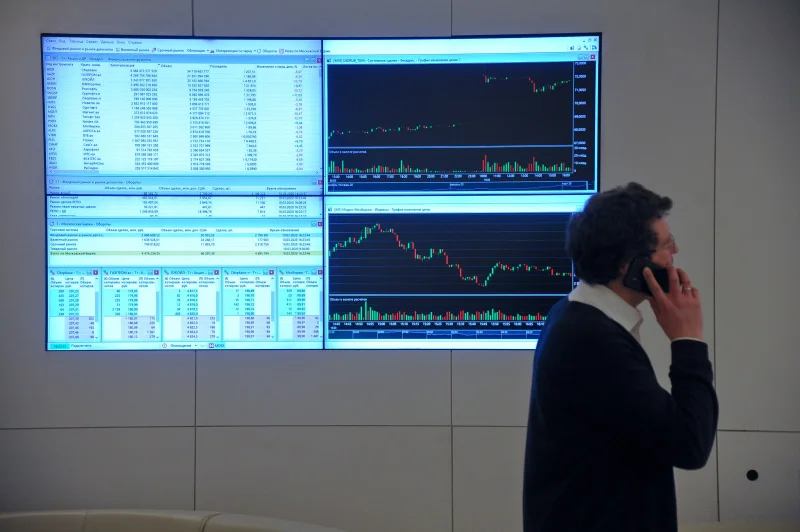 Прозрачная среда: как функционирует механизм биржевых торгов цементом в России