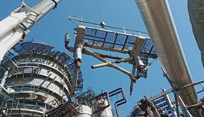 Демонтаж установок АТ-9 и ЭЛОУ-9 производства №1 АО Газпромнефть- ОНПЗ.jpg