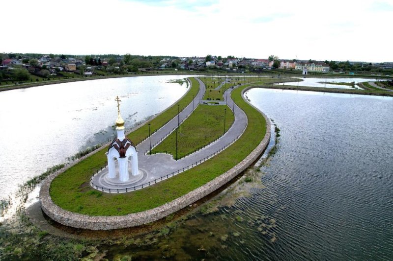 В селе Дивеево Нижегородской области замостили набережную и парк коллекционной продукцией В селе Дивеево Нижегородской области замостили набережную и парк коллекционной продукцией