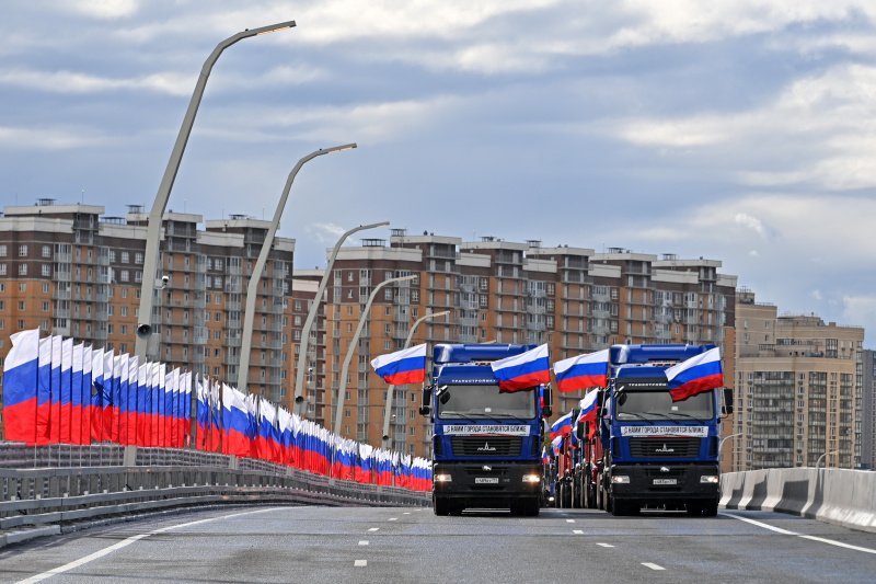 Скрепы для территории: Владимир Путин о планах по развитию инфраструктуры страны