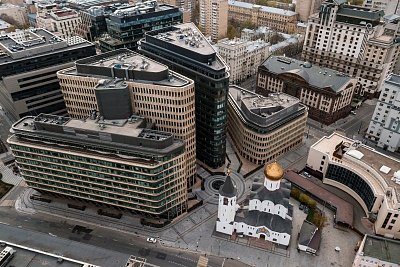 Не только столы и стулья: запросы сотрудников превращают бизнес-центры в новые пространства городской жизни