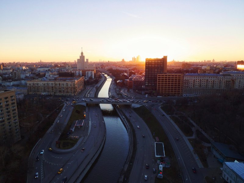 Более 75% москвичей предпочли бы купить квартиру в новостройке с видом на воду Более 75% москвичей предпочли бы купить квартиру в новостройке с видом на воду