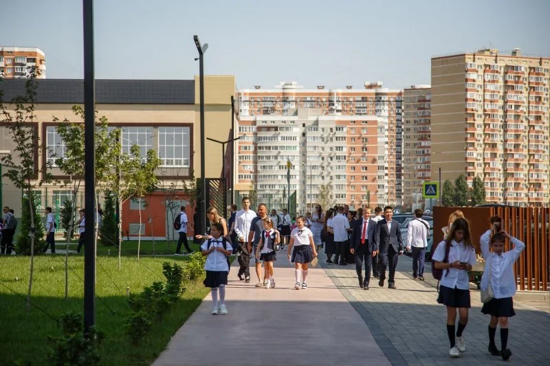 В краснодарском микрорайоне Образцово открылась новая школа В краснодарском микрорайоне Образцово открылась новая школа