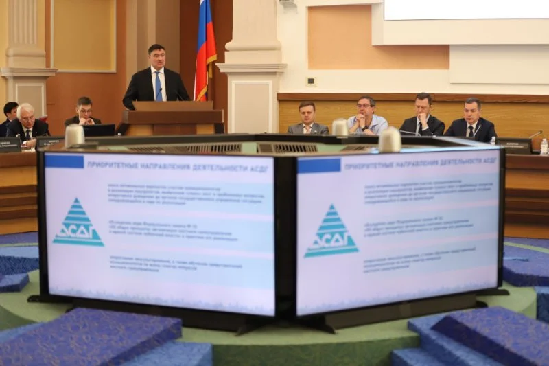 От федерального к муниципальному: представители местной власти Сибири и Дальнего Востока обозначили болевые точки в системе самоуправления От федерального к муниципальному: представители местной власти Сибири и Дальнего Востока обозначили болевые точки в системе самоуправления