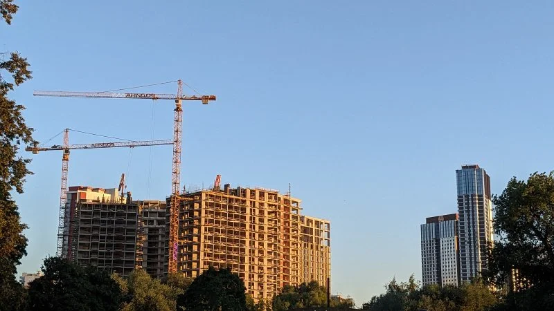 Уроки русского – почти половина новостроек Москвы сменит названия