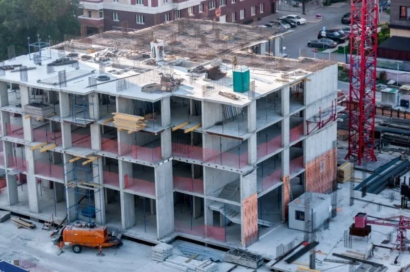 Только половина застройщиков готовы вывести на рынок новые проекты в 2025 году