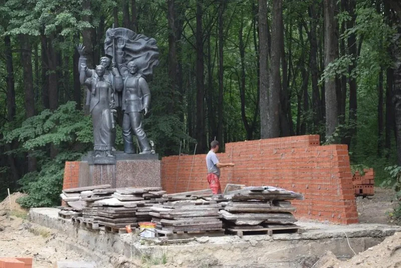 «Красная Талка» снова в строю: ивановцы возрождают мемориальный комплекс, созданный в память о героях революции «Красная Талка» снова в строю: ивановцы возрождают мемориальный комплекс, созданный в память о героях революции