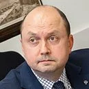 Сергей БЕЛОВ в центре.jpg