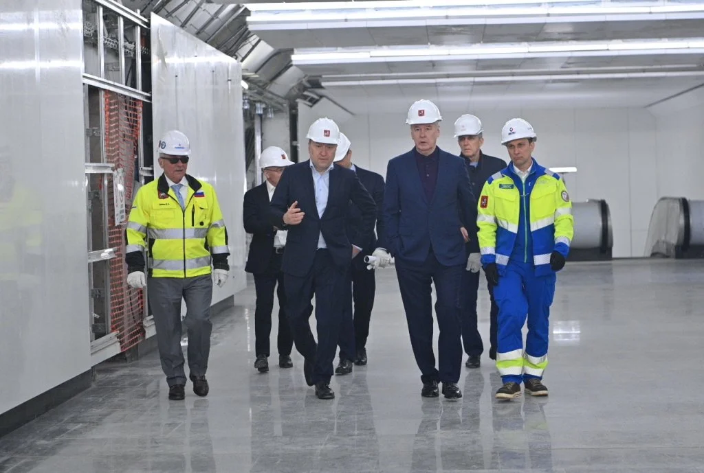 Сергей Собянин, Андрей Бочкарёв, Юрий Кравцов и Константин Маслаков на строительной площадке БКЛ