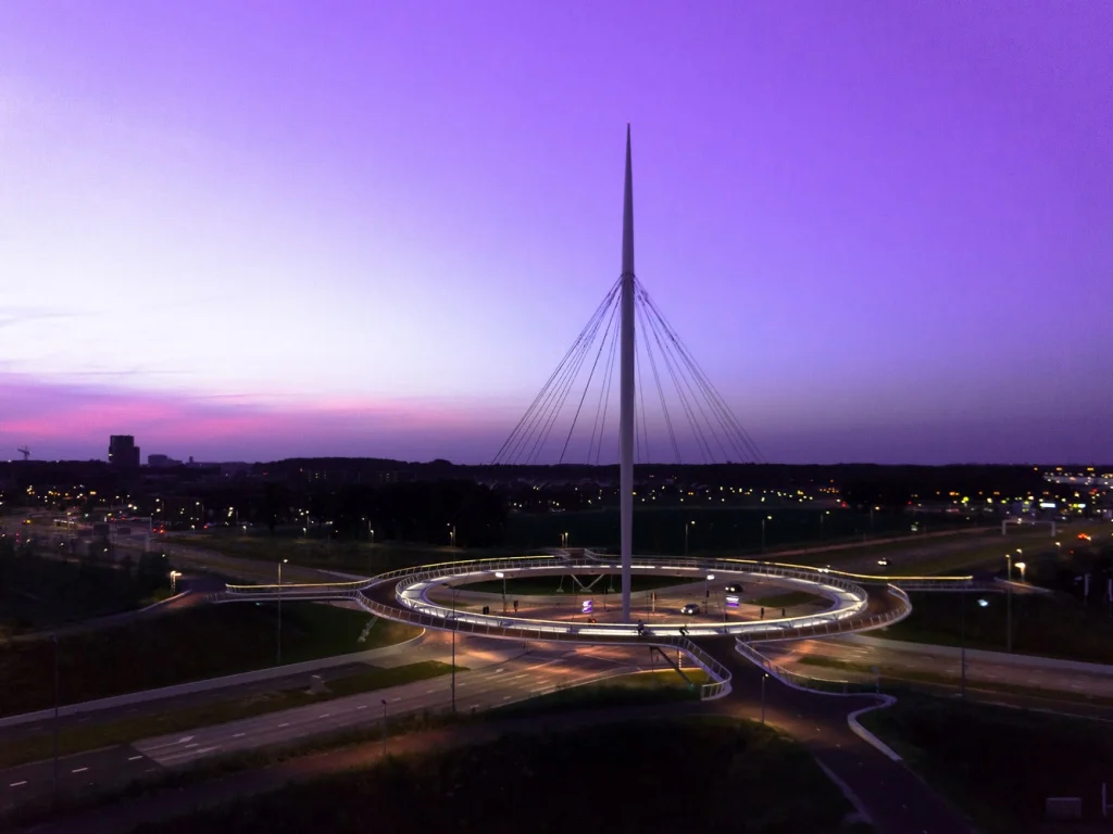 04_hovenring_credits_ipv_Delft_Helibeeld.nl.jpg 04_hovenring_credits_ipv_Delft_Helibeeld.nl.jpg