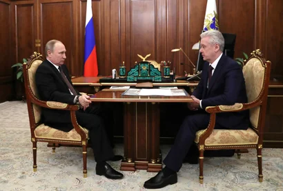 410 EmARvvym89R4uweodHmf6sLTpO2uPiG6.jpg