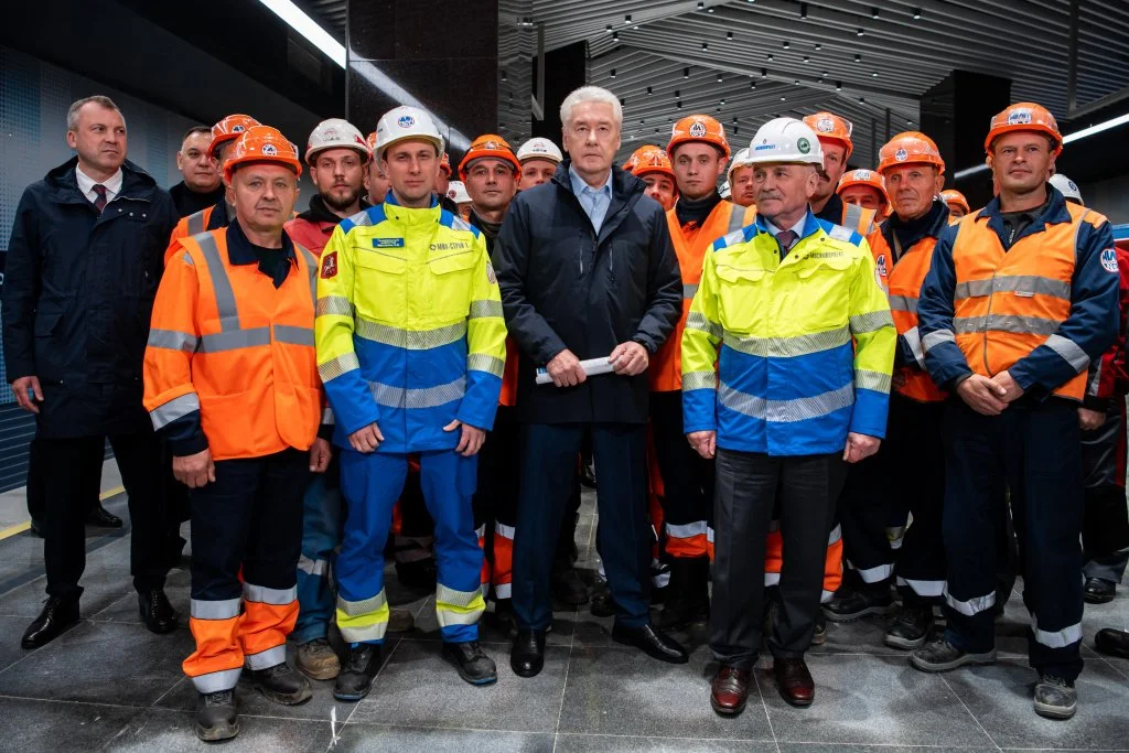 Сергей Семёнович Собянин, Юрий Николаевич Кравцов и Константин Владимирович Маслаков на новой станции БКЛ «Аминьевское шоссе»