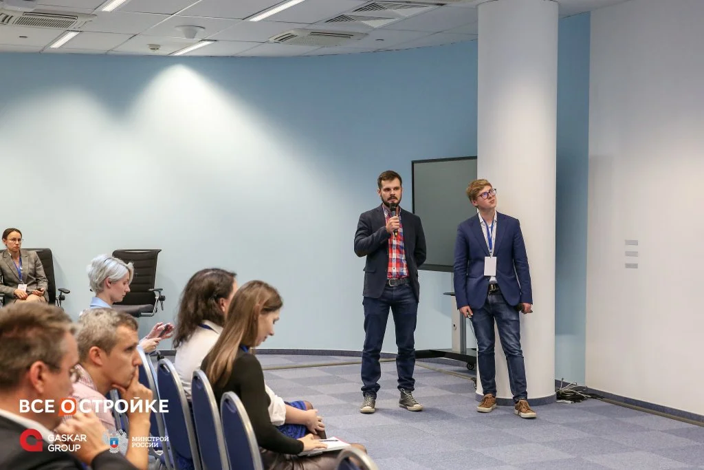 Фото выступления И. Верховского .JPG