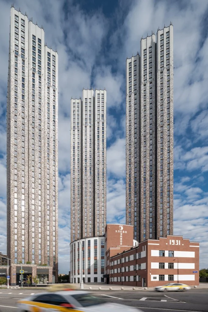 Фасад здания центра «Зотов»(3).jpg