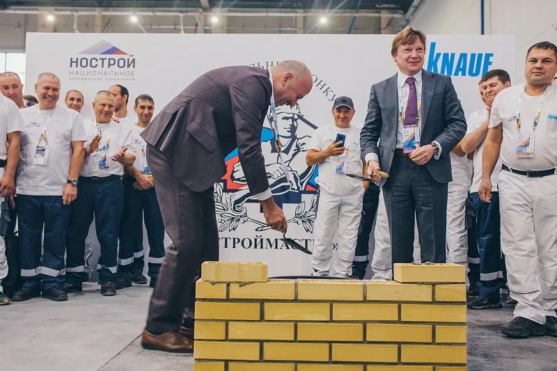 Стартовали финальные соревнования конкурса «Строймастер» в Казани. Фоторепортаж