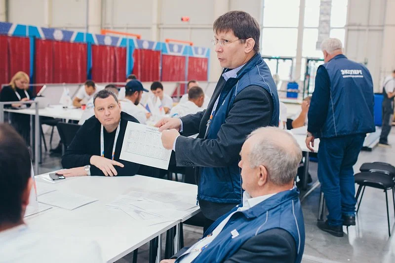 Стартовали финальные соревнования конкурса «Строймастер» в Казани. Фоторепортаж