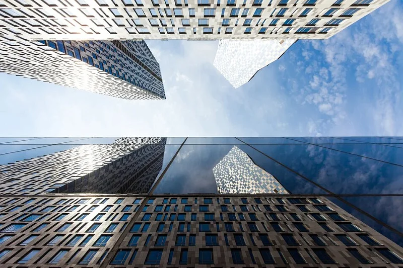 Посмотри в глаза