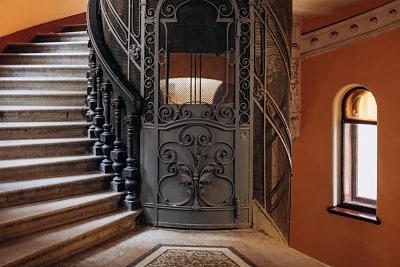 Нарушая гармонию: реставрация исторических домов в Санкт-Петербурге оставляет желать лучшего