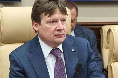 Поздравление президента НОСТРОЙ Антона Глушкова с Днем России