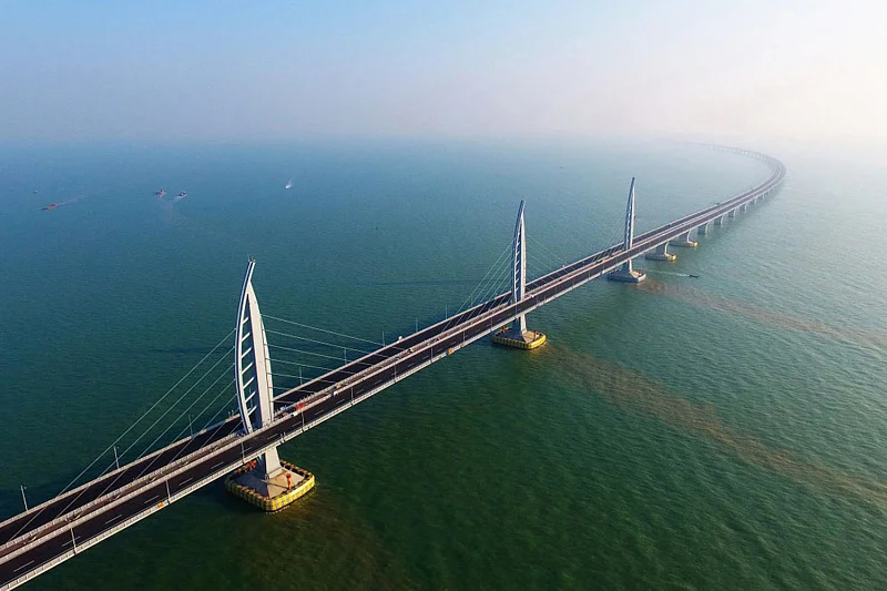Над водой и под водой