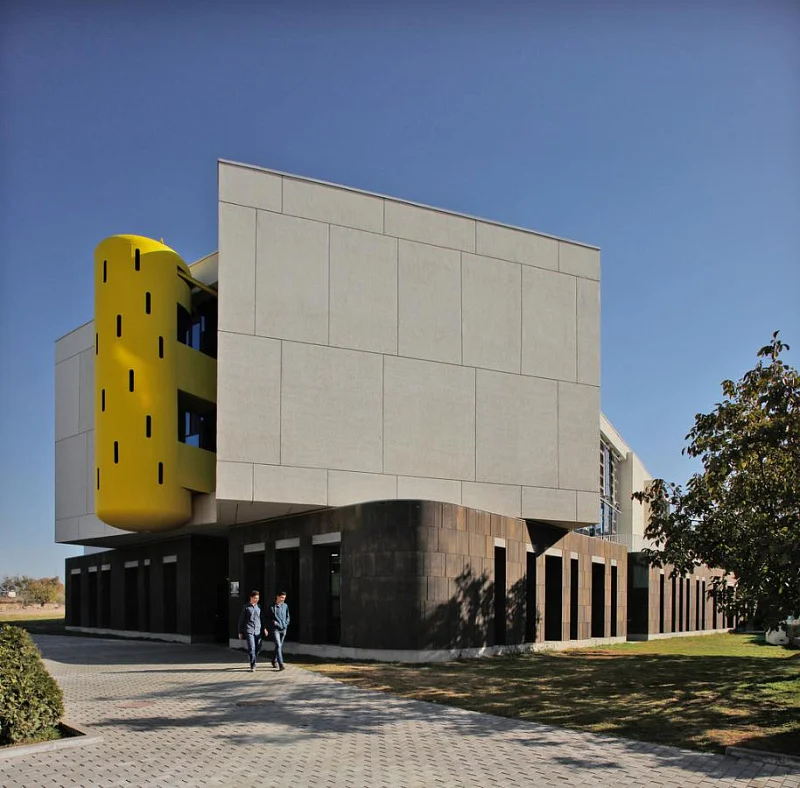 Разомкнуть круг