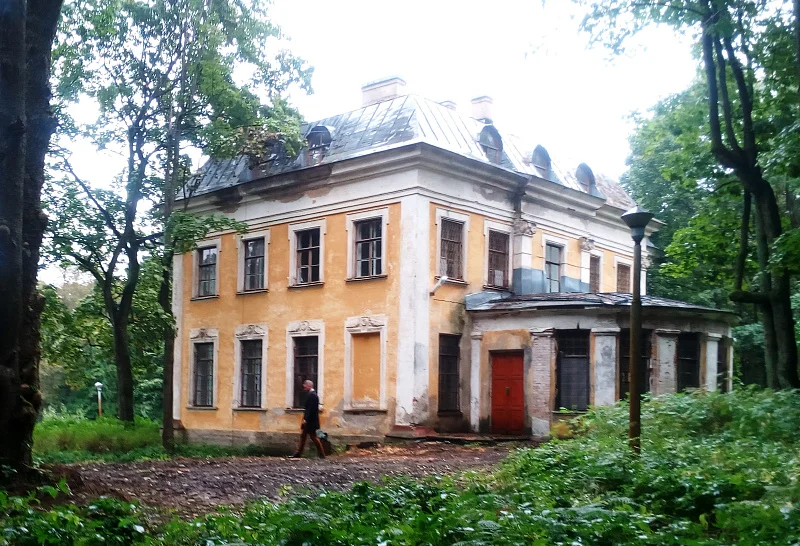 Обесточенный ансамбль 