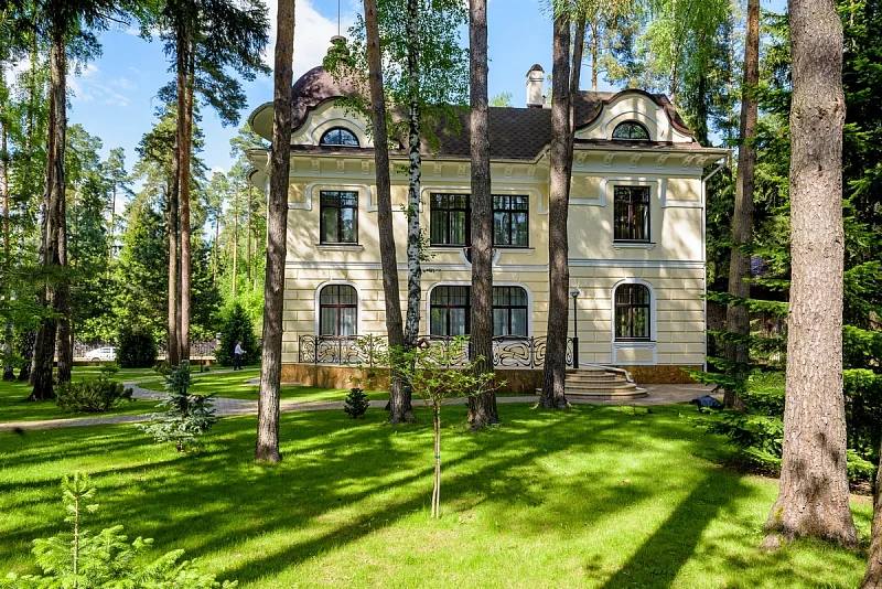 Загород на стиле