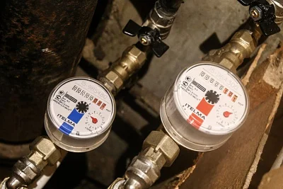 Себе же дороже: отсутствие в квартирах приборов учета холодной воды аукнется жителям повышенными суммами в жилищных квитанциях