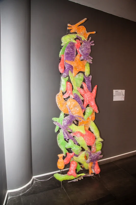 Сцена сложной судьбы