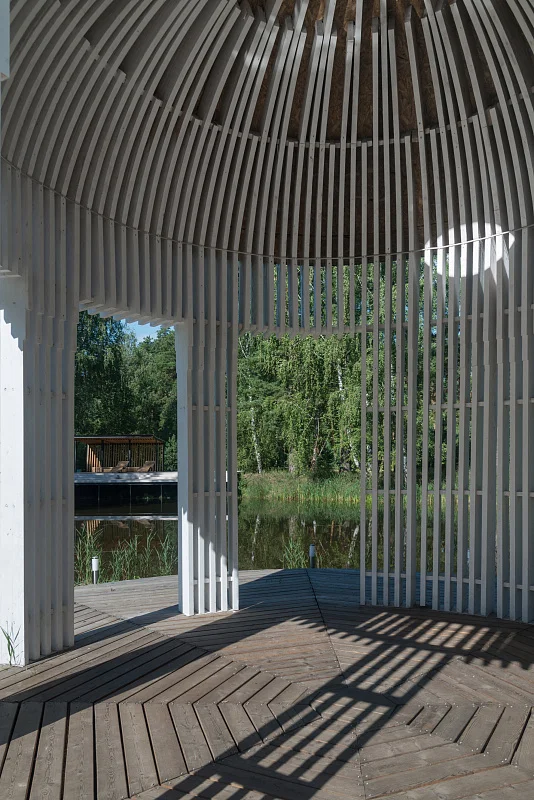 Игра в ротонду