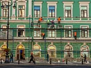 На Невском выросли леса: на главной улице Петербурга началась реставрация фасадов