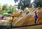 Детские площадки на вырост: игровые пространства как межвозрастная городская инфраструктура