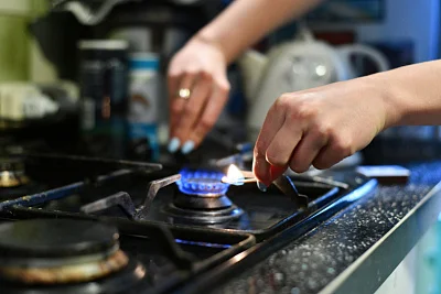 Звонят, откройте дверь: ужесточаются санкции за недопуск специалистов газовых служб в квартиры