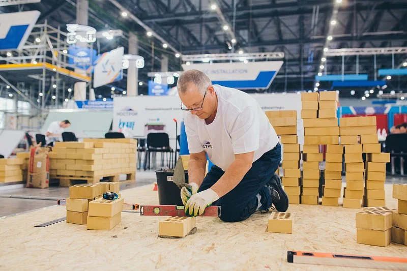 Стартовали финальные соревнования конкурса «Строймастер» в Казани. Фоторепортаж