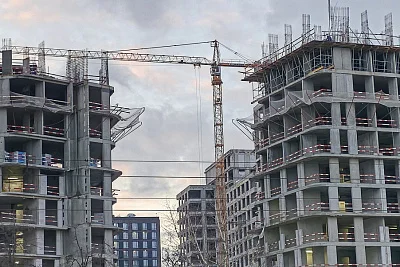 Рынок новостроек «старой» Москвы адаптируется к новым условиям: ипотека усиливает позиции, а спрос стабилизируется