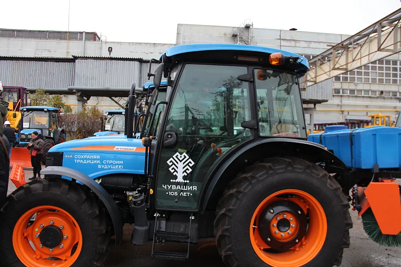 Республика Чувашия получила 23 единицы коммунальной техники отечественного производства