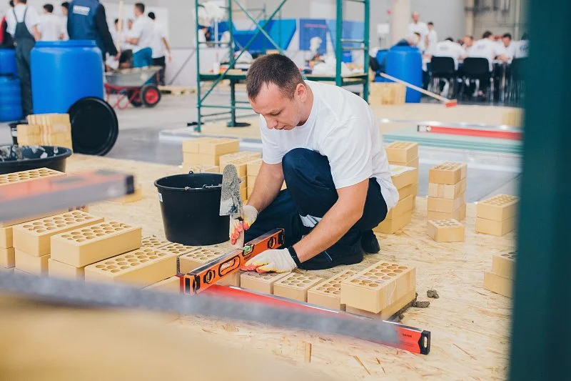 Стартовали финальные соревнования конкурса «Строймастер» в Казани. Фоторепортаж