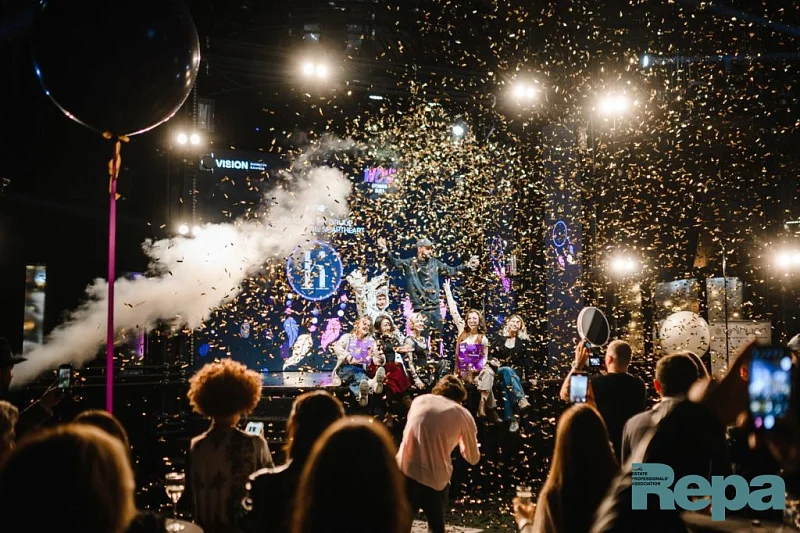 Церемония награждения победителей премии WOW Awards-2021 состоялась в Москве