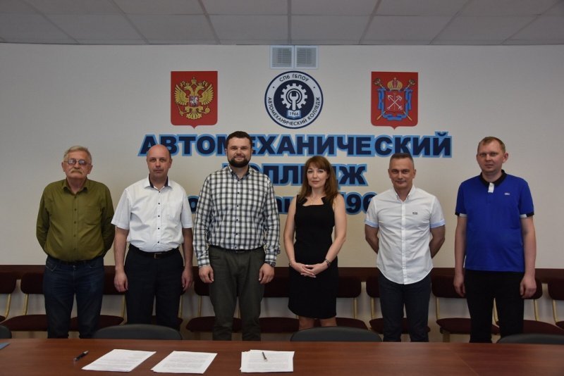 METEOR Lift и Петербургский Автомеханический колледж займутся подготовкой кадров для лифтовой отрасли