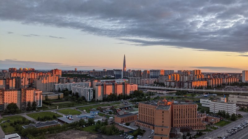 Петербург на 10 лет раньше выполнил показатель обеспеченности жильем