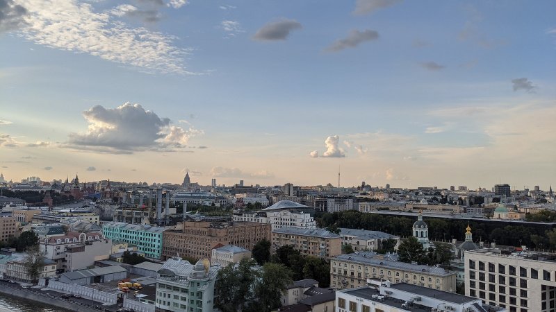Неизвестные купили в Москве элитной недвижимости на 98 миллиардов
