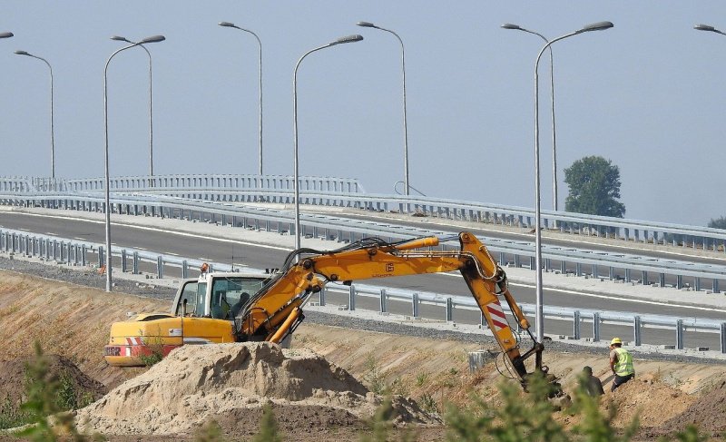 На ремонт дорог в Петербурге потратили 12,6 миллиардов
