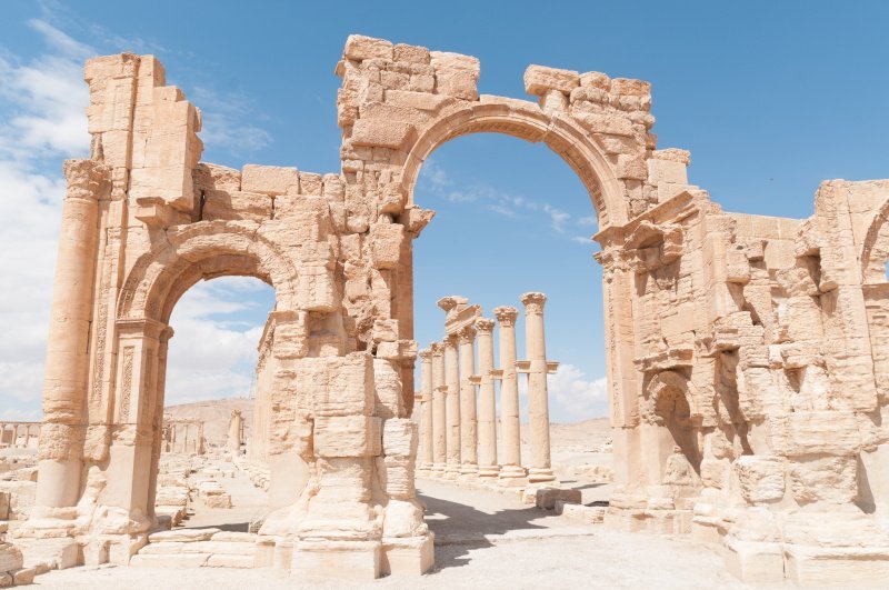 Складывая «пазл»: триумфальную арку в Пальмире соберут по кусочкам