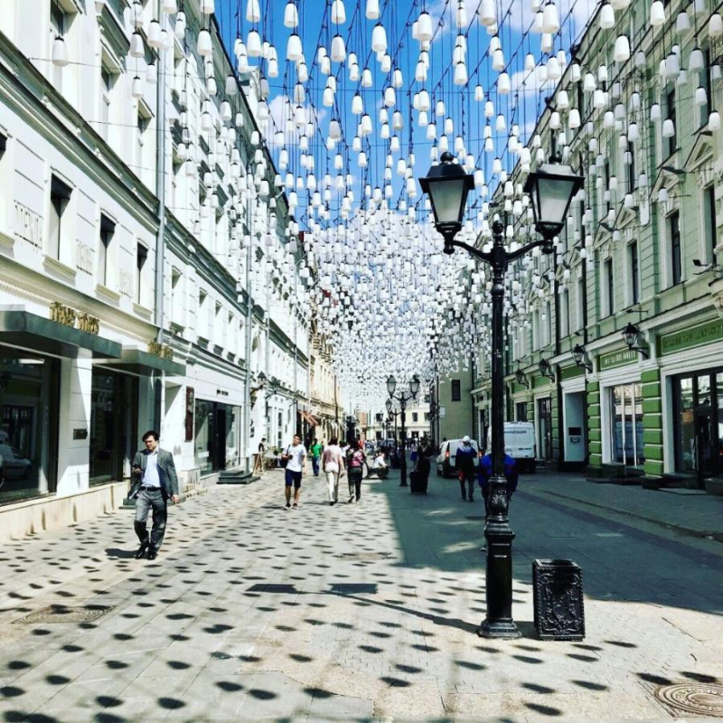 Столешников переулок фото. Столешников переулок 2021. Столешников переулок Москва. Столешников переулок в центре Москвы. Москва, Столешников переулок, 11.