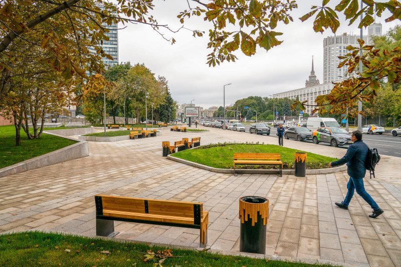 В Москве благоустроили площадь ДНР