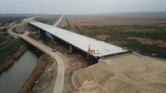 Новая дорога к Крымскому мосту сократит время в пути более чем в два раза