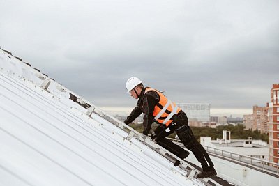 Бросая вызов высоте: для формирования безопасной среды в городах необходима синергия различных решений