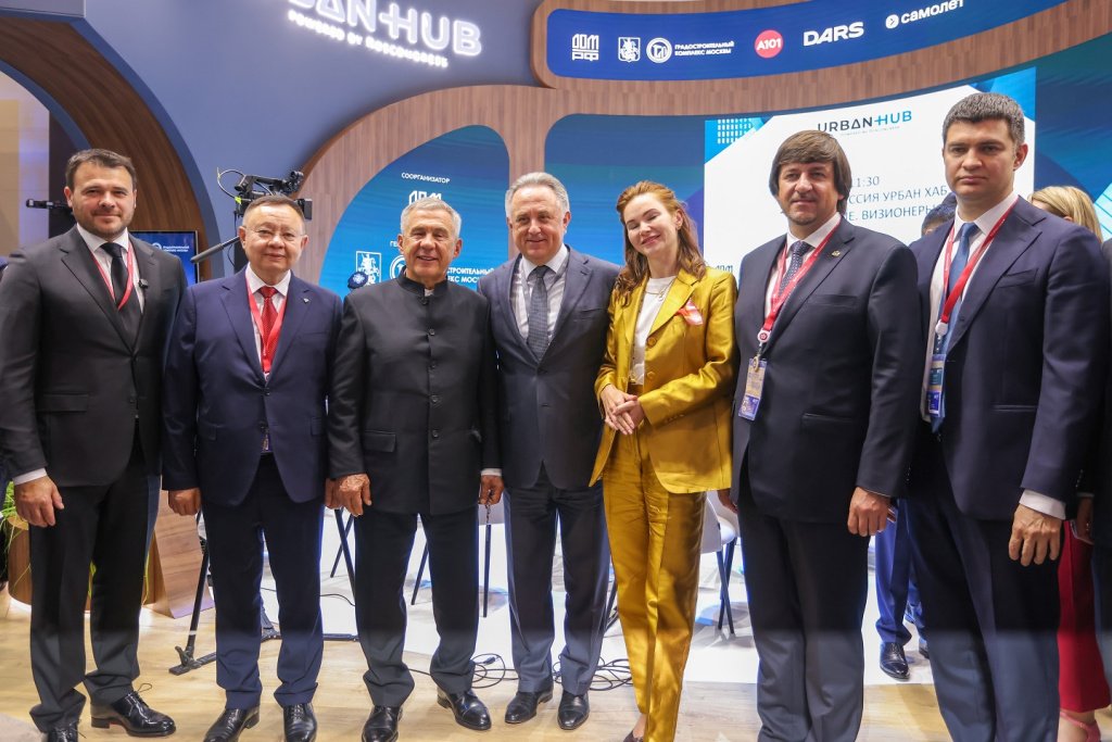 Автор Валентина Певцова_VPEV5593_Наследие. Визионеры.jpg Автор Валентина Певцова_VPEV5593_Наследие. Визионеры.jpg