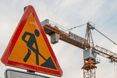 Рекордный дефицит: стройкам Петербурга не хватает рабочих рук